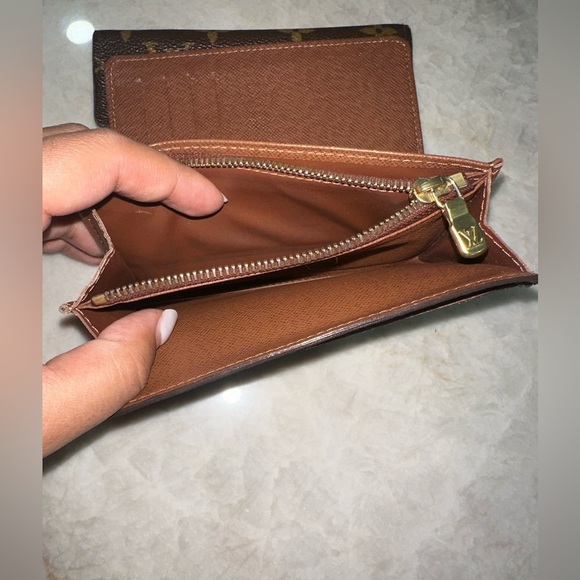Louis Vuitton Monogram Portefeiulle Alexandra Trifold Wallet - Picture 5 of 11